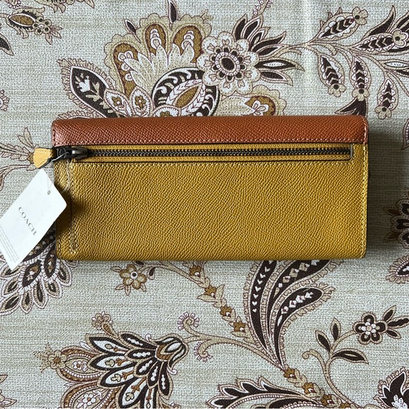 COACH Colorblock Crossgrain Leather Flap Snap Closure Wallet-V5/Flax Multi (NWT) - Picture 13 of 15